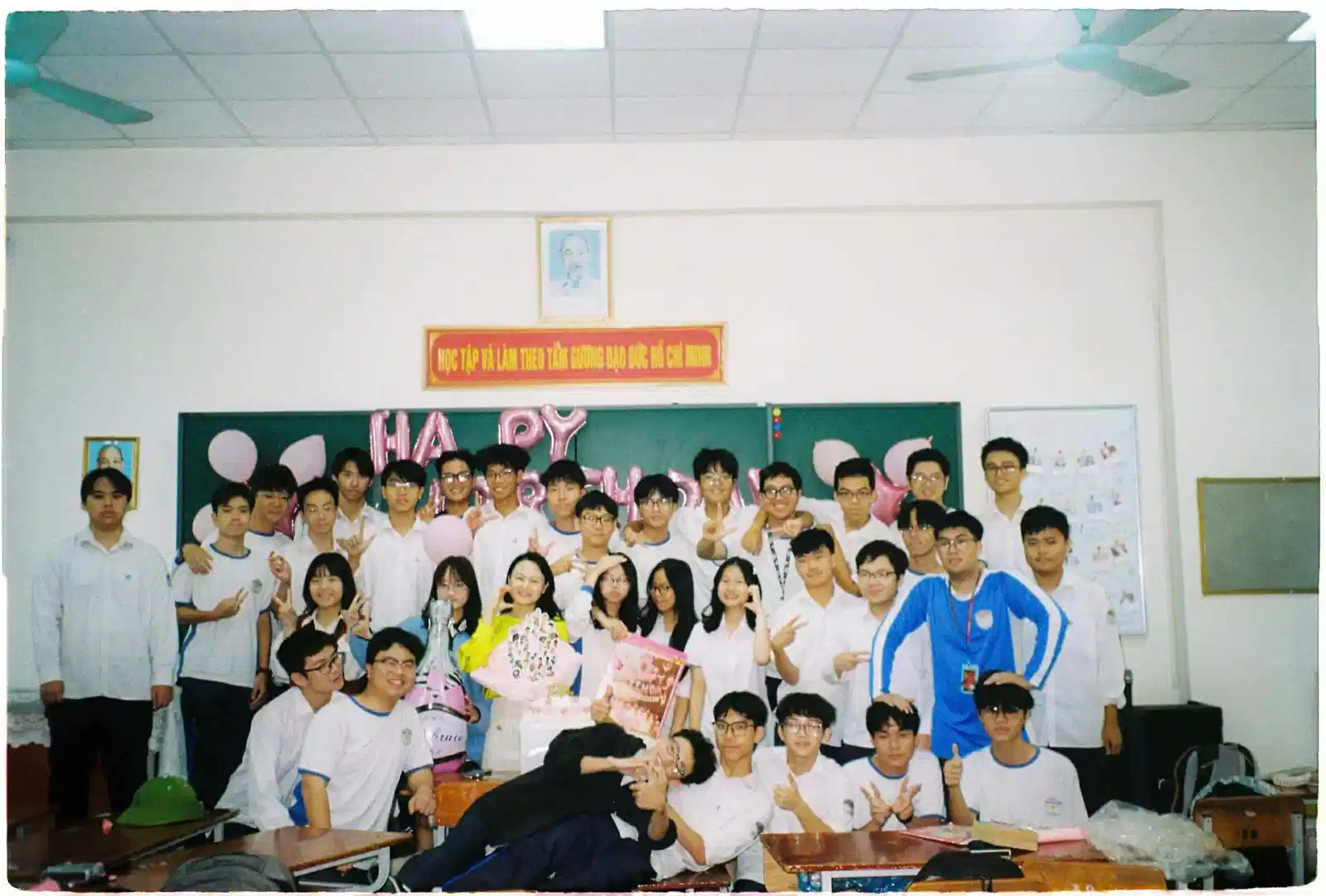 12 Tin